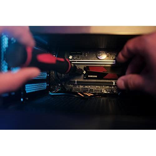 SAMSUNG 990 PRO w/ Heatsink SSD 2TB, PCIe Gen4 M.2 2280 Internal Solid State Hard Drive, Seq. Read Speeds Up To 7,450MB/s for High End Computing, Workstations, Compatible w/ PlayStation 5, MZ-V9P2T0CW