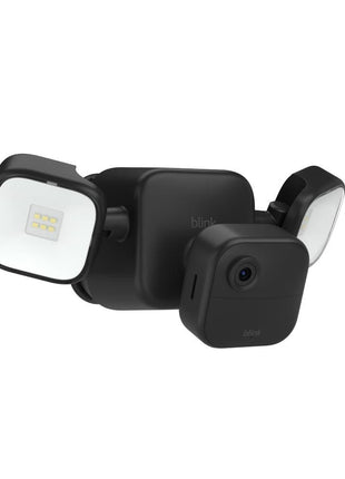 Blink Outdoor Floodlight Mount – Wire-free, 700 lumens, two-year battery life, set up in minutes