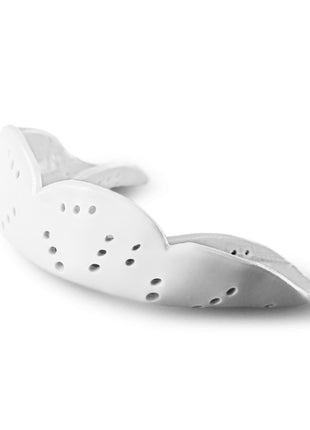 SISU Aero Medium Mouthguard, Snow White - 30% Stronger Protection for Lacrosse, Football, Hockey, Roller Derby, Team Sports - Remoldable Up to 20 Times - Ultra Slim - Works for Braces - Non Toxic