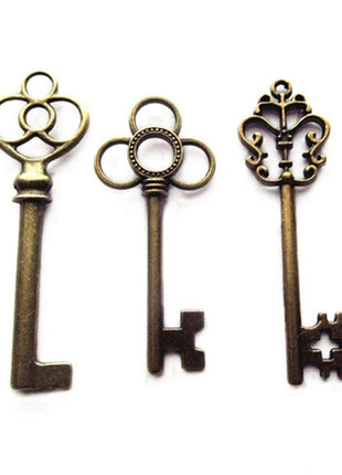 Aokbean Mixed Set of 30 Large Skeleton Keys in Antique Bronze - Set of 30 Keys