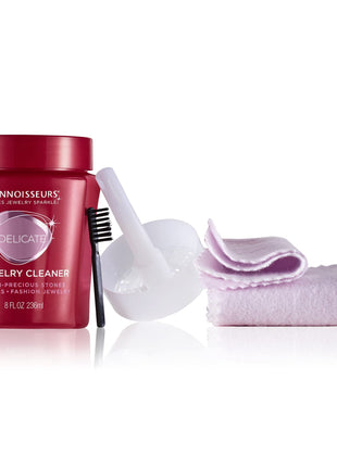 CONNOISSEURS All-Purpose Jewelry Cleaning Kit - Includes Delicate Jewelry Cleaner Solution and 2 Polishing Cloths