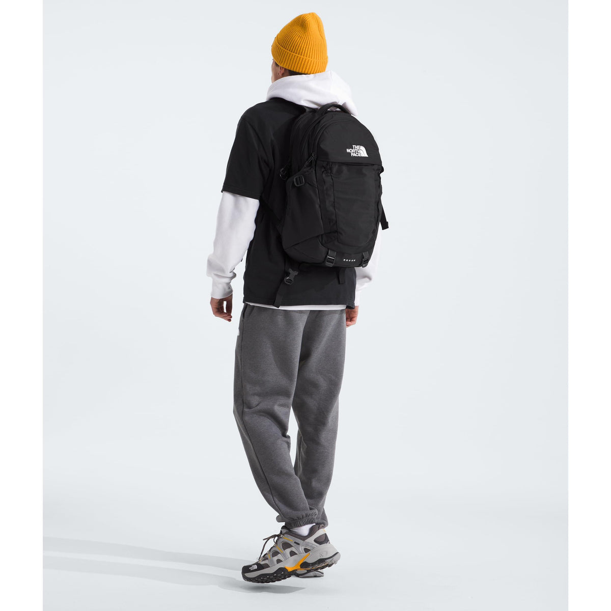 THE NORTH FACE Recon Everyday Laptop Backpack | Daypack with Water Repellent Finish, 16" Laptop Sleeve, 2 Water Bottle Pockets, TNF Black/TNF Black-NPF, One Size