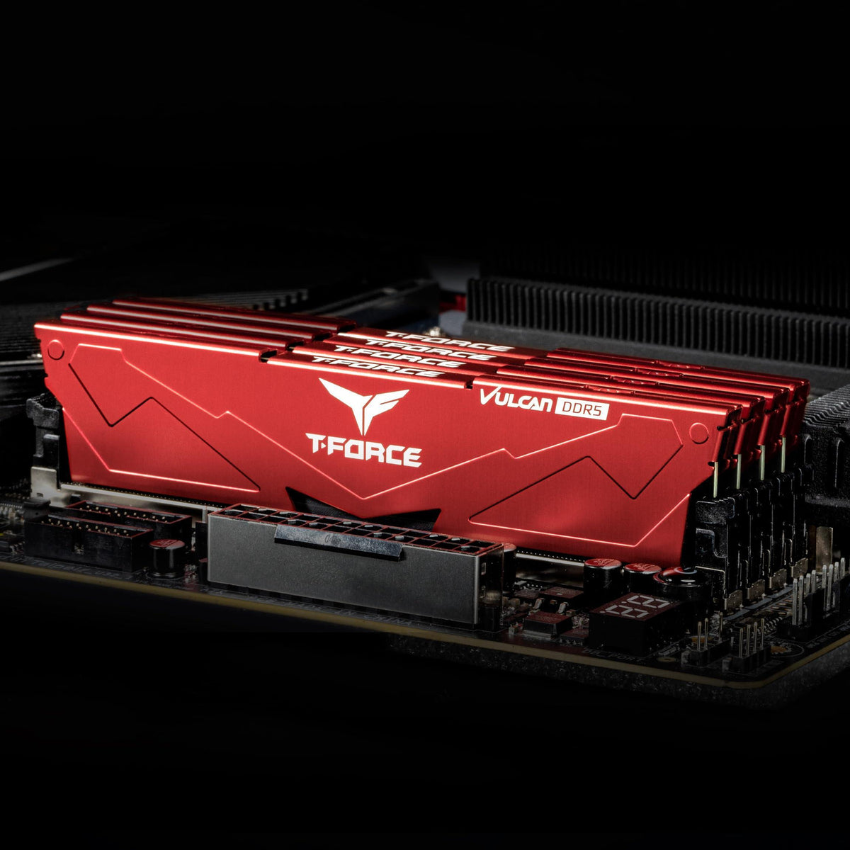 TEAMGROUP T-Force Vulcan DDR5 32GB (2x16GB) 6000MHz (PC5-48000) CL38 Intel XMP 3.0 & AMD Expo Compatible Desktop Memory Module Ram Red FLRD532G6000HC38GDC01