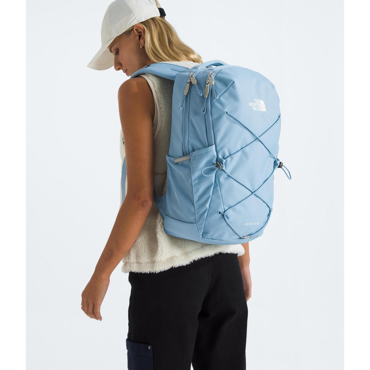 THE NORTH FACE Women's Jester Everyday Laptop Backpack | Commuter Travel Bag with Laptop Sleeve, Water-Repellent Finish, Spacious Compartment, Steel Blue, One Size