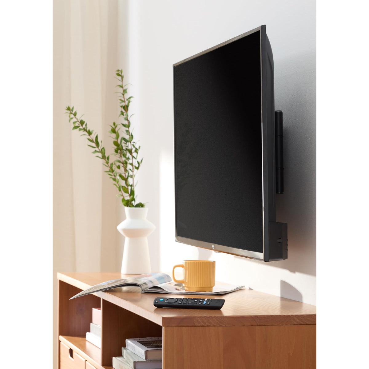 Amazon Basics Full Motion Articulating TV Monitor Wall Mount for 26" to 55" TVs and Flat Panels up to 80 Lbs, Black