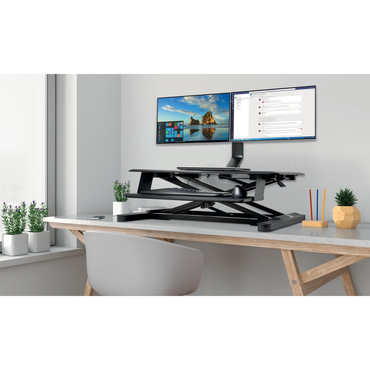 Kensington SmartFit Space Saving Dual Monitor Arm (K55513WW)
