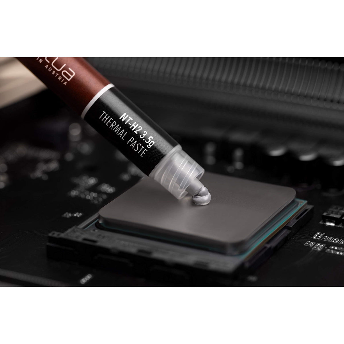 Noctua NT-H2 3.5g, Thermal Computer Paste incl. 3 Cleaning Wipes (3.5g)