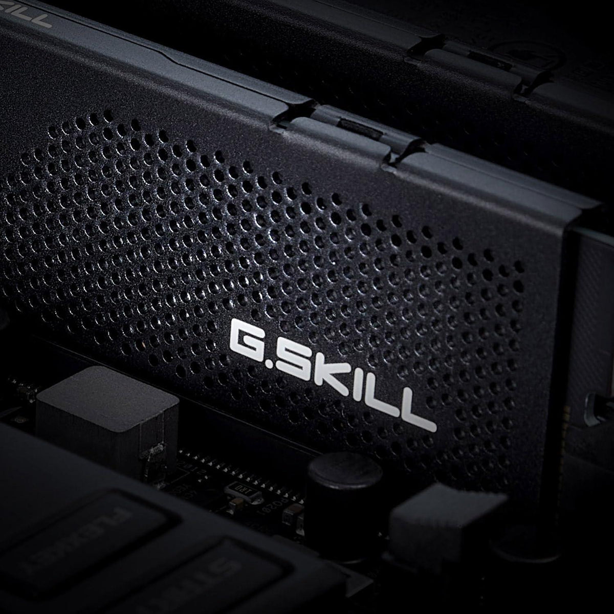 G.SKILL Flare X5 Series (AMD Expo) DDR5 RAM 32GB (2x16GB) 6000MT/s CL30-36-36-96 1.35V Desktop Computer Memory UDIMM - Matte Black (F5-6000J3036F16GX2-FX5)