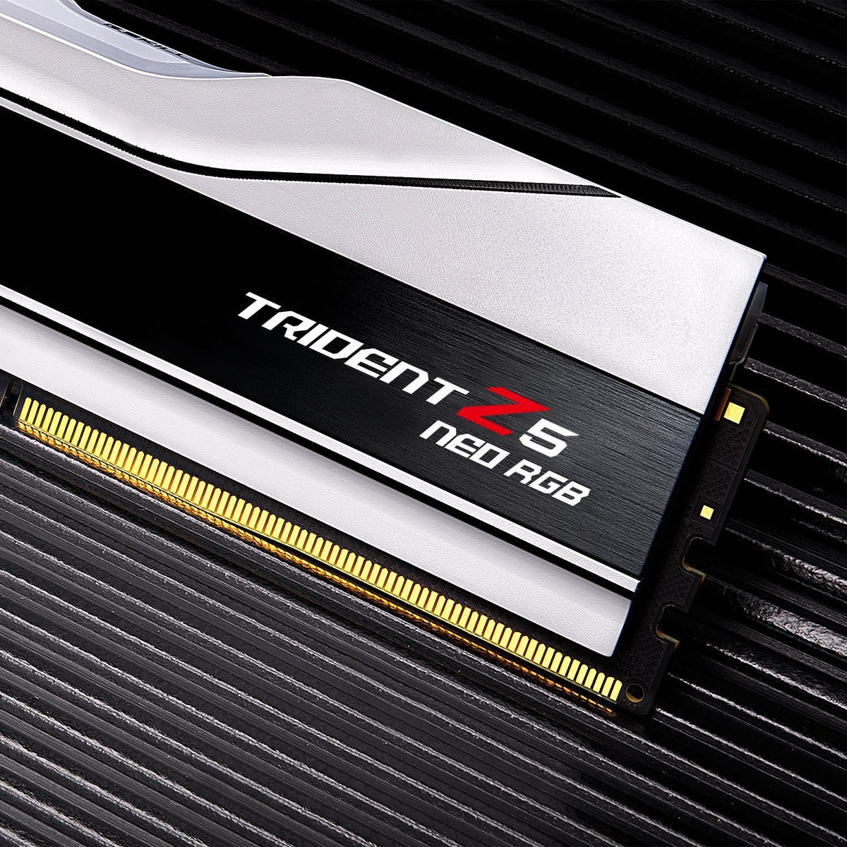 G.SKILL Trident Z5 Neo RGB Series (AMD Expo) DDR5 RAM 48GB (2X 24GB) 6000MT/s CL26-36-36-96 1.45V Desktop Computer Memory U-DIMM - White (F5-6000J2636H24GX2-TZ5NRW)