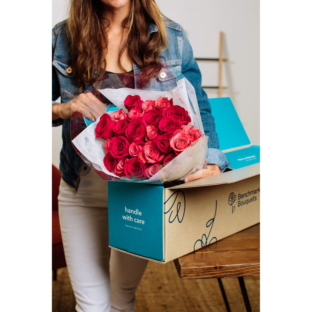 Benchmark Bouquets - 24 Stem Premium Blushing Beauty Roses (Glass Vase Included) - Flowers for Delivery - Gift for Graduation, Birthday, Anniversary, Sympathy, Get Well, Congratulations