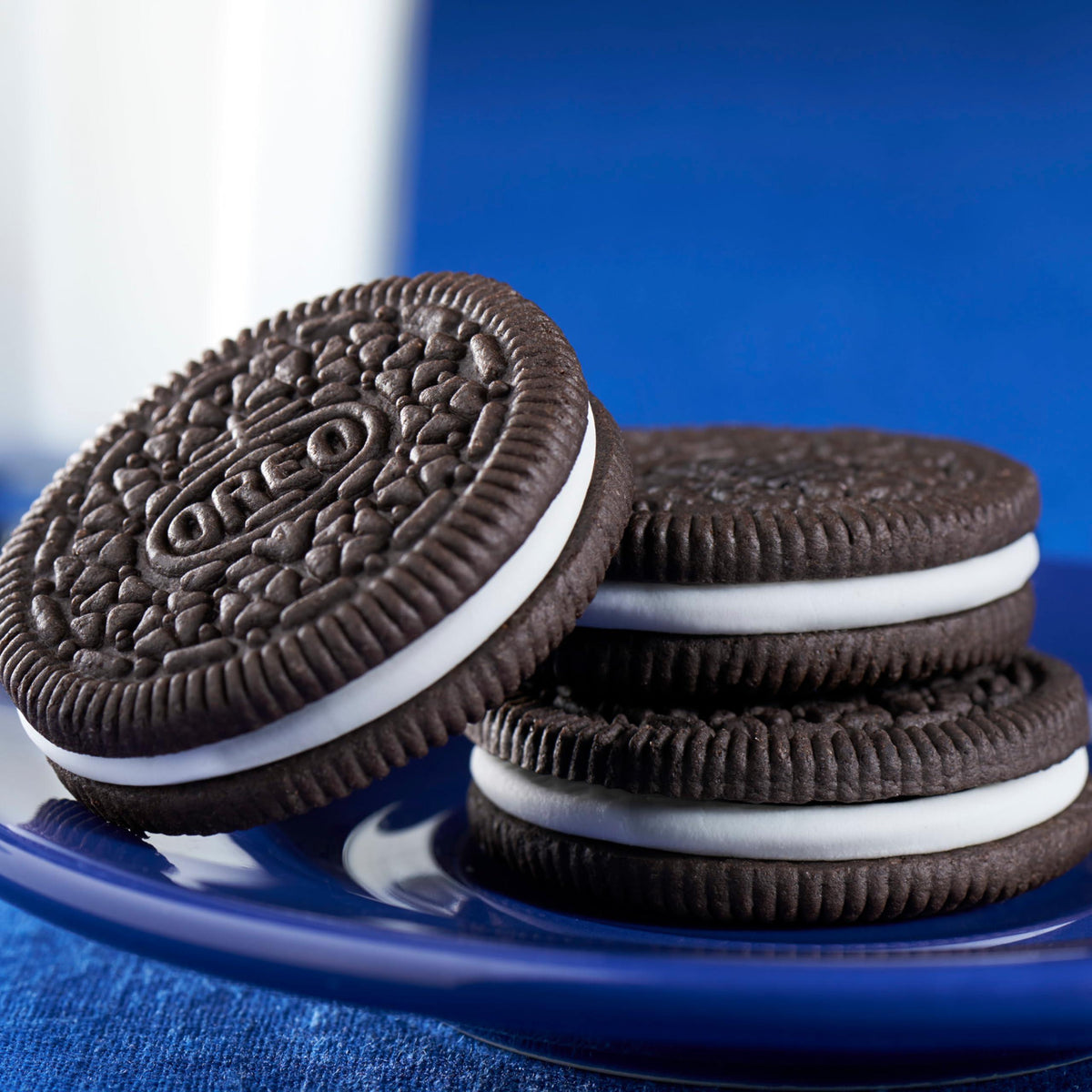 OREO Chocolate Sandwich Cookies, Party Size, 24.16 oz