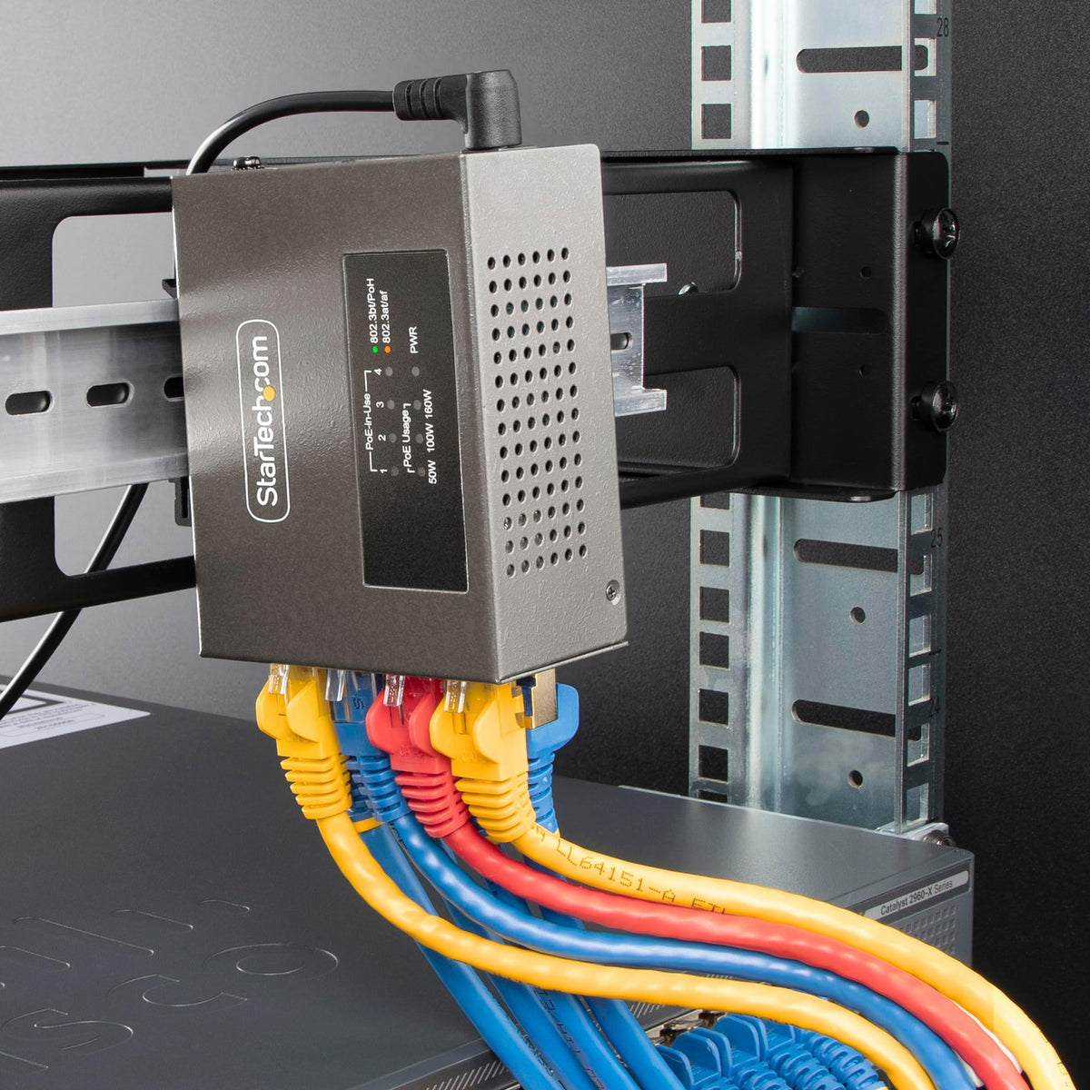 StarTech.com 4-Port Multi-Gigabit PoE++ Injector, 5/2.5/1G Ethernet (NBASE-T), PoE/PoE+/PoE++, Wall/DIN Rail Mountable, TAA