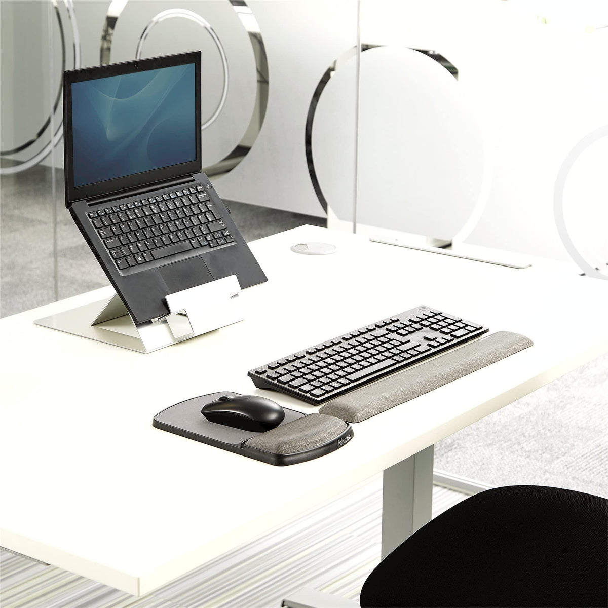 Fellowes Gel Mouse Pad Wrist Support - Graphite (91741)