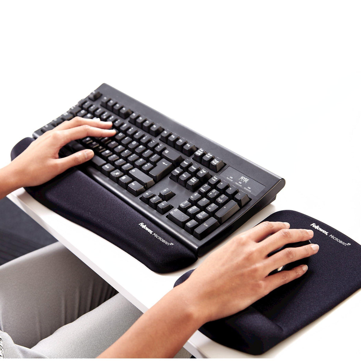 Fellowes® PlushTouch™ Mouse Pad With Wrist Rest, Black