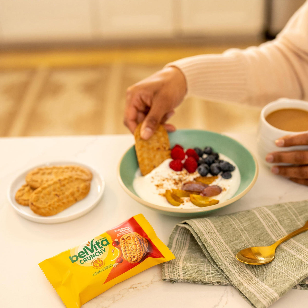 belVita Breakfast Bars Biscuits, Cranberry Orange, 8 Packs (4 Biscuits Per Pack)