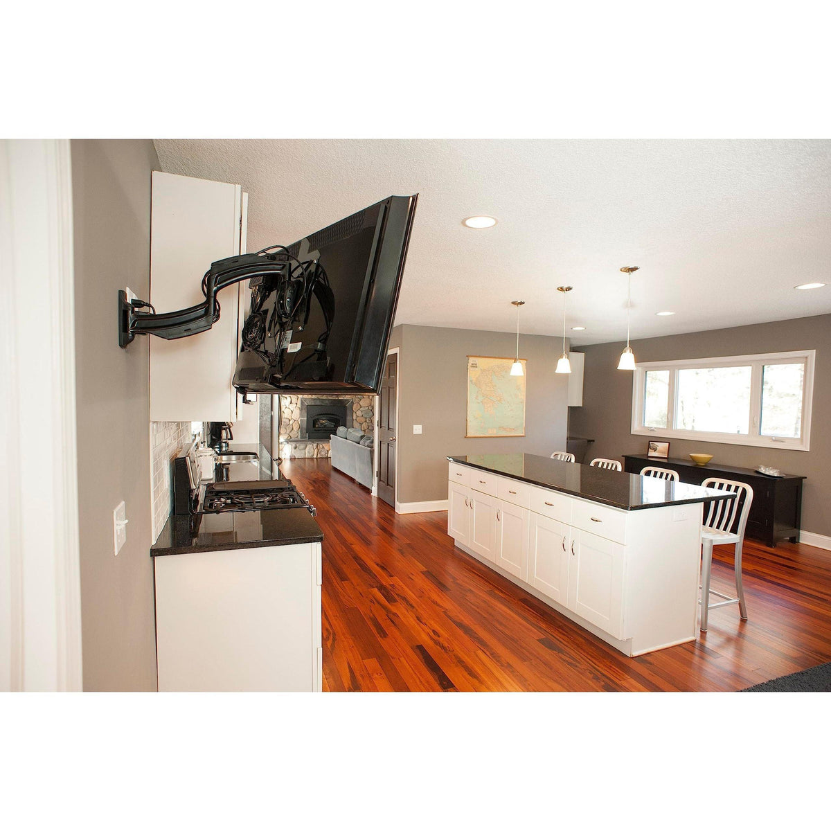 Chief Mfg.Swing-Arm Wall Mount Hardware Mount Black (TS218SU)