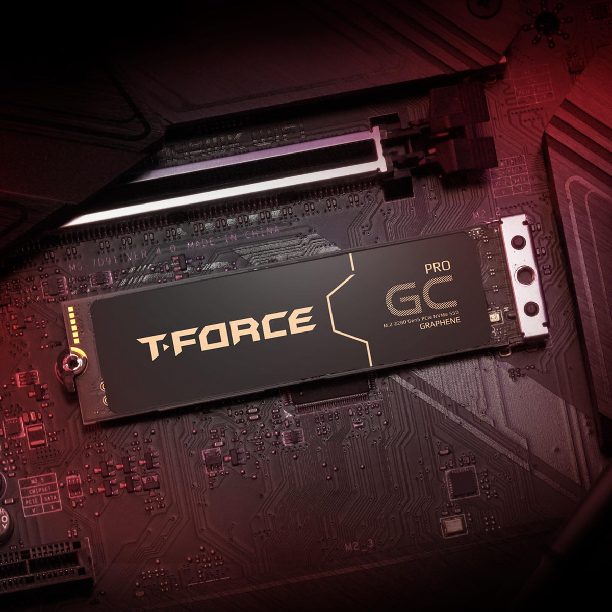TEAMGROUP T-Force GC PRO 4TB Graphene Heatsink DRAM SLC Cache 3D TLC NAND NVMe InnoGrit PCIe Gen5x4 M.2 2280 Gaming Internal SSD Read/Write 12500/11000 MB/s TM8FFL004T0C129
