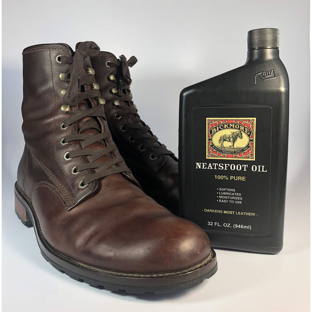 Bickmore 100% Pure Neatsfoot Oil 8 oz - Leather Conditioner and Wood Finish - Works Great on Leather Boots, Shoes, Baseball Gloves, Saddles, Harnesses & Other Horse Tack