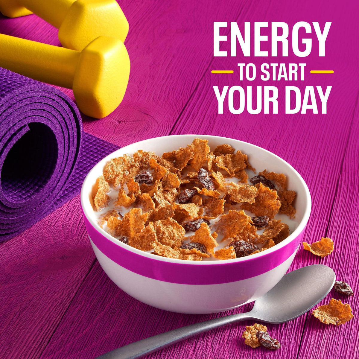 Kellogg’s Raisin Bran Breakfast Cereal, High Fiber, 28g Whole Grain, Large Size, 20.9 oz