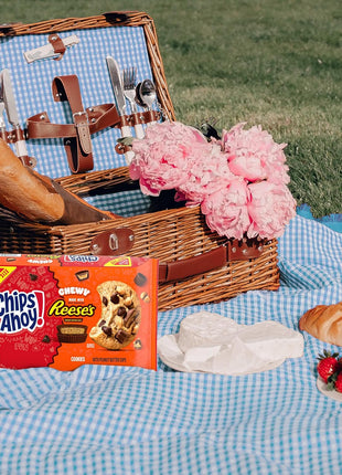CHIPS AHOY! Chewy Chocolate Chip Cookies with Reese's Peanut Butter Cups, Family Size, 14.25 oz