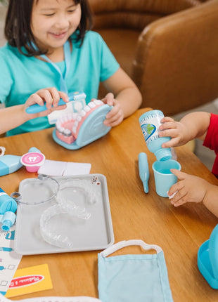 Melissa & Doug Super Smile Dentist Play Set, 25-Piece Dentist Kit with Oversized Teeth, Large Tools & Accessories, Kids Toys for Girls & Boys 3+