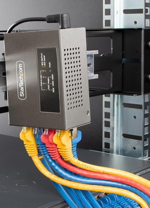 StarTech.com 4-Port Multi-Gigabit PoE++ Injector, 5/2.5/1G Ethernet (NBASE-T), PoE/PoE+/PoE++, Wall/DIN Rail Mountable, TAA