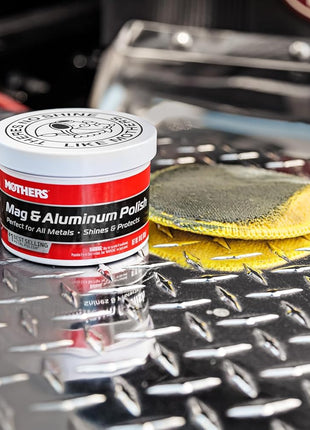 Mothers Mag & Aluminum Polish, 10 oz. – Brilliant Shine, Easy to Use, for All Uncoated & Unplated Metals Including Aluminum Wheels, Stainless Steel Trim and Exhaust Tips, Brass & More (05101)