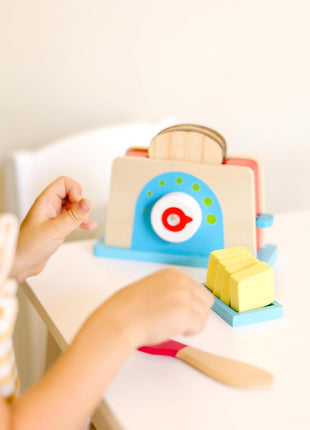 Melissa & Doug Bread and Butter Toaster Set (9 pcs) - Wooden Play Food and Kitchen Accessories