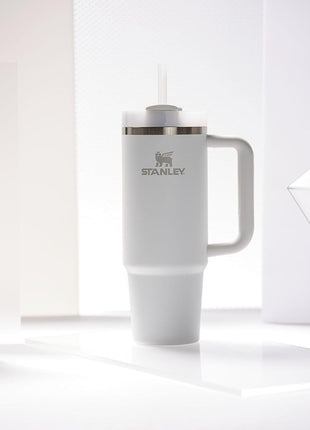 STANLEY Quencher H2.0 Flow State Tumbler, 30 oz, Frost | Handle and Straw | 3-Position Lid | Cup Holder Compatible for Travel | Insulated Stainless Steel Cup | BPA-Free