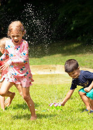 Melissa & Doug Sunny Patch Pretty Petals Flower Sprinkler Toy with Hose Attachment Toddler and Kids Outdoor Water Play Ages 3+