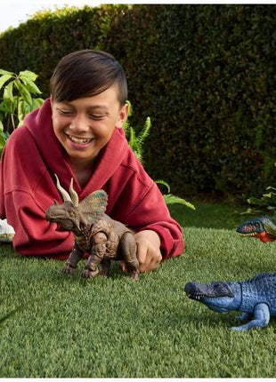 Mattel Jurassic World Rebirth Gigantic Thrashers Tyrannotitian Dinosaur Figure Toy, 2 Tail Activated Rampage Attacks, Digital Play