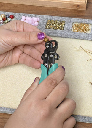 The Beadsmith Vintaj One Step Looper – Create and Trim Consistent 1.5 mm Loops for Jewelry Making, Use With 24-18g Craft Wire