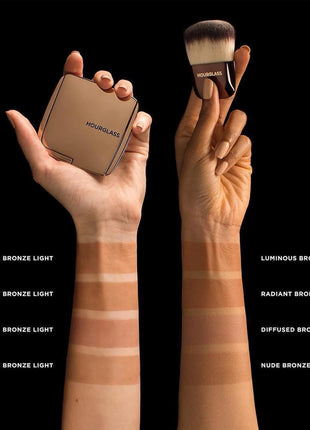 Hourglass Ambient Lighting Bronzer in Luminous Bronze Light. Highlighting Bronzer for a Natural Sun-Kissed Glow
