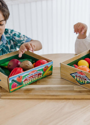 Melissa & Doug Play-Time Produce Fruit (9 pcs) and Vegetables (7 pcs) Realistic Play Food