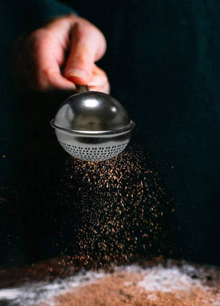 HULISEN Flour Duster for Baking, One Handed Operation, 304 Stainless Steel Powdered Sugar Shaker Duster, Pick Up and Dust Flour Sifter, Gift Package
