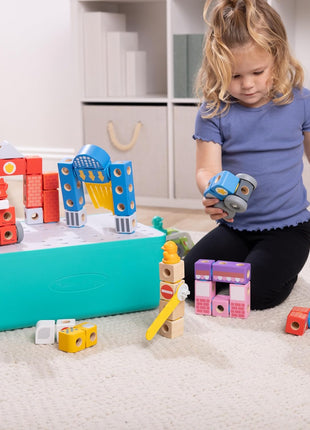Melissa & Doug BlockablesTM Deluxe City Snap and Play, Mix and Match Connectable Wooden Building Blocks Set with Storage Bin and Play Lid (122 Pcs) Ages 2 to 7- FSC Certified