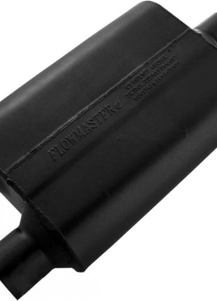 Flowmaster 40 Series Chambered Muffler ??2.50 inch Offset In / 2.50 inch Center Out