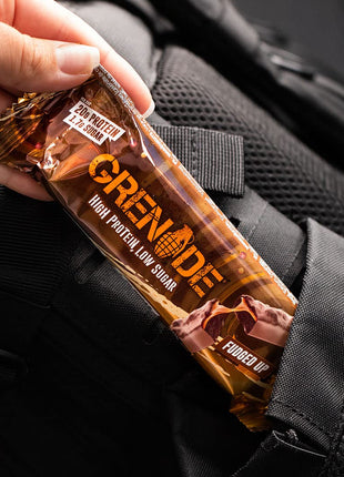Grenade High Protein, Low Sugar Bar - Fudged Up, 12 x 60 g | High Protein, Low Sugar Bar, 22 g Protein, 1 g Sugar, Fudge Center, Caramel, & Dark Chocolate Chips, Milk Chocolate Coated