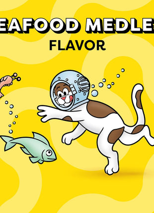 Temptations Cat Treats, Classic Crunchy and Soft Cat Treats, Seafood Medley Flavor, 30 oz. Tub