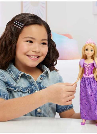 Mattel Disney Princess Rapunzel Doll in Sparkling Fashion with Removable Skirt, Tiara and Shoes, Posable & Collectible, Inspired by Tangled Movie
