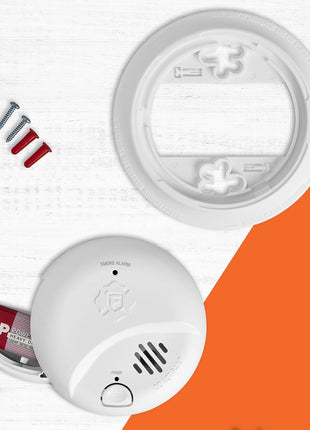 First Alert Smoke Alarm, Battery-Operated Detector with Test & Silence Button, SMI100, 1-Pack