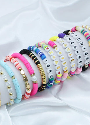1400 Pieces 4x7mm White Round Acrylic Alphabet Letter Beads A-Z Heart Pattern Beads and Crystal Line for Jewelry Making Bracelets Necklaces Key Chains