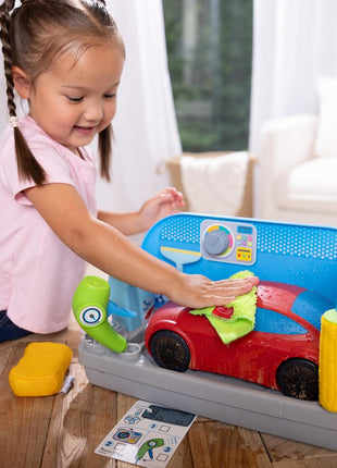 Melissa & Doug Spray & Shine Car Wash Color-Changing Water Toy Play Set Boys and Girls 3+