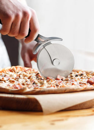 KitchenAid Classic Pizza Wheel with Sharp Blade For Cutting Through Crusts, Pies and More, Built In Finger Guard for Safety and Comfort Grip to Protect Fingers, Dishwasher Safe, 9 Inch, Black