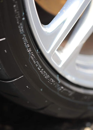 303 Products High Gloss Tire Shine And Protectant - Long Lasting, Water Based Formula - Lasts For Weeks - No Harmful Silicones - Lasts Weeks Not Days, 16 fl. oz. (30395CSR) Packaging May Vary