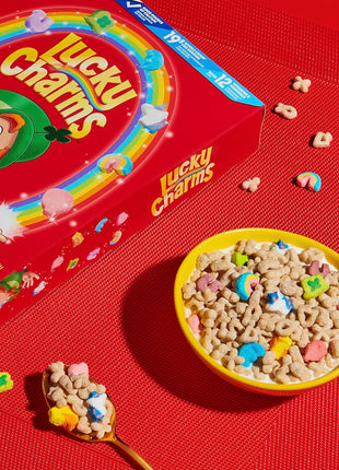 Lucky Charms Gluten Free Cereal with Marshmallows, Kids Breakfast Cereal, Made with Whole Grain, Giant Size, 26.1 oz