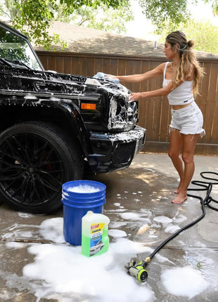 Rain-X 620191 Foaming Car Wash - 100 fl oz. High-Foaming, Concentrated Formula For Greater Cleaning Action, Safely Lifting Dirt, Grime And Residues For An Exceptional Clean