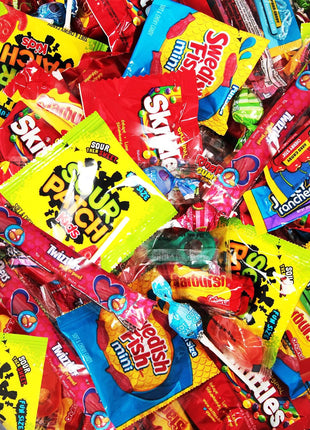 Bulk Candy Mix Variety Pack - 2lb Pack of Individually Wrapped Assorted Sweets for Party Favors, Candy Buffets, Goodie Bags, Gifting, and Office Treats