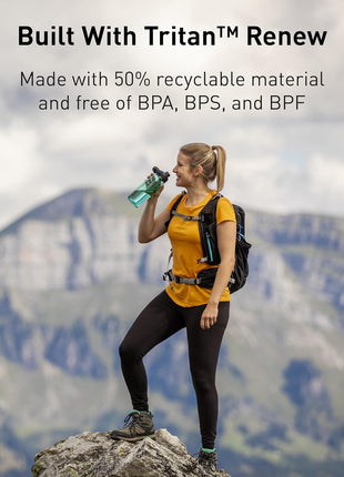 CamelBak Chute Mag BPA Free Water Bottle with Tritan Renew - Magnetic Cap Stows While Drinking, 25oz, Charcoal