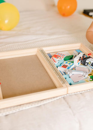 Melissa and Doug MD30141 Take-Along Town Play Set (18 Pieces)